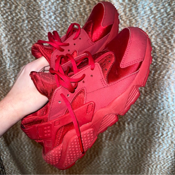 WOMENS Red huaraches - Picture 1 of 5